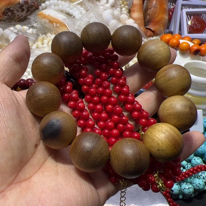 大果紫檀（缅甸花梨）牛血红大花生项链