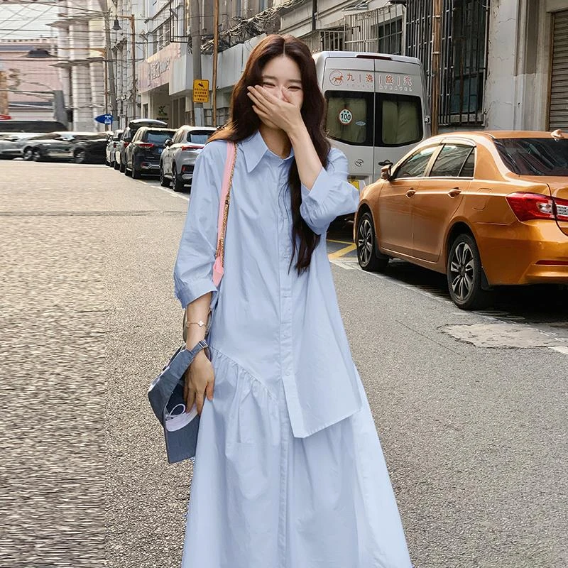 蓝色设计感连衣裙夏季女2025新款轻熟风宽松休闲简约中长款衬衫裙