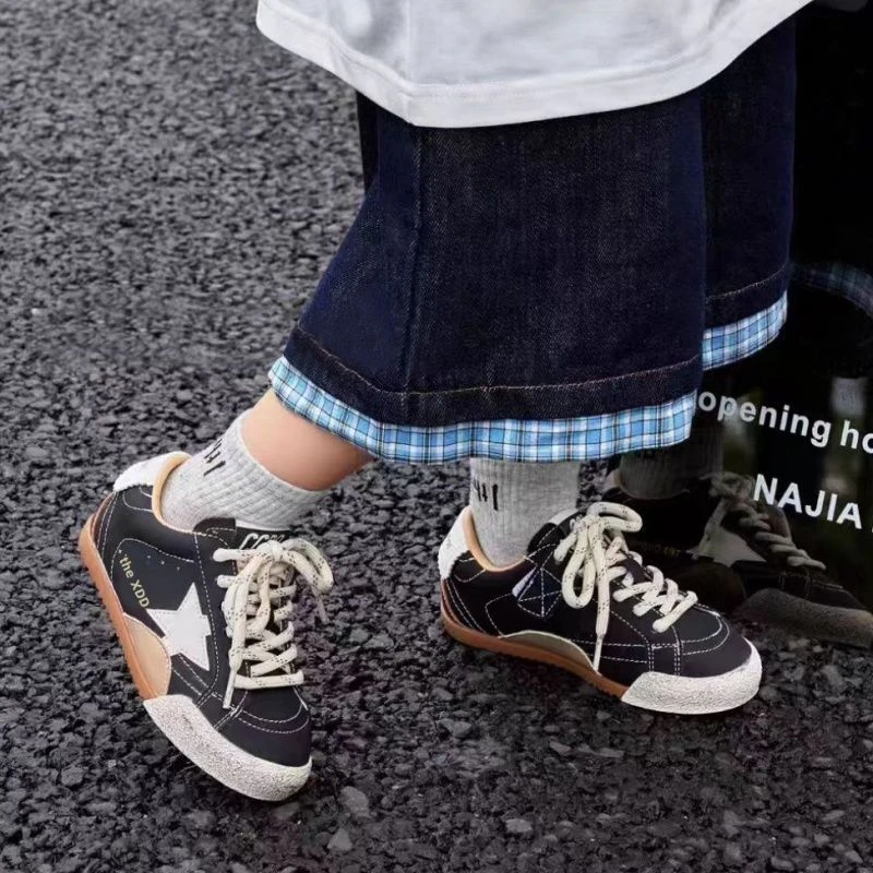 女童五角星运动鞋2025新品春秋韩版男童休闲鞋儿童真皮小红鞋板鞋