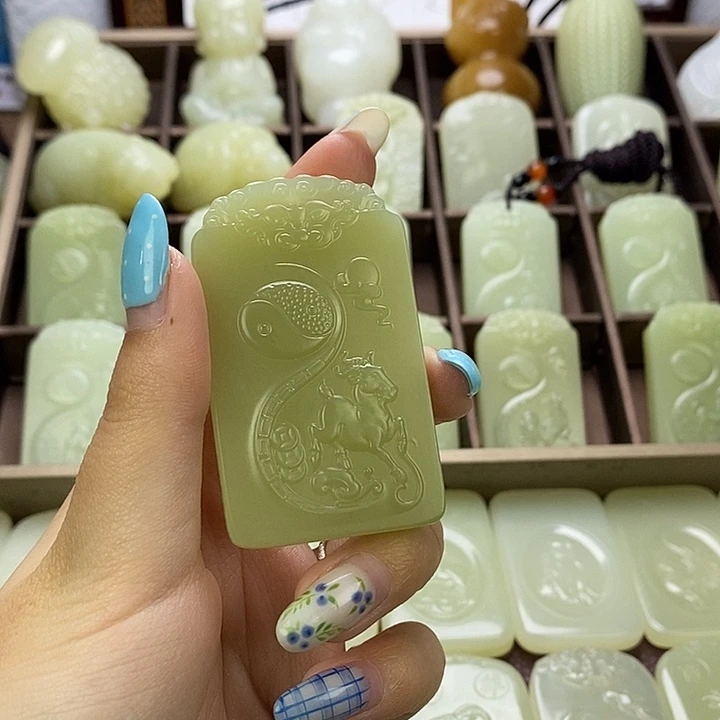 昆仑石双面守护羊