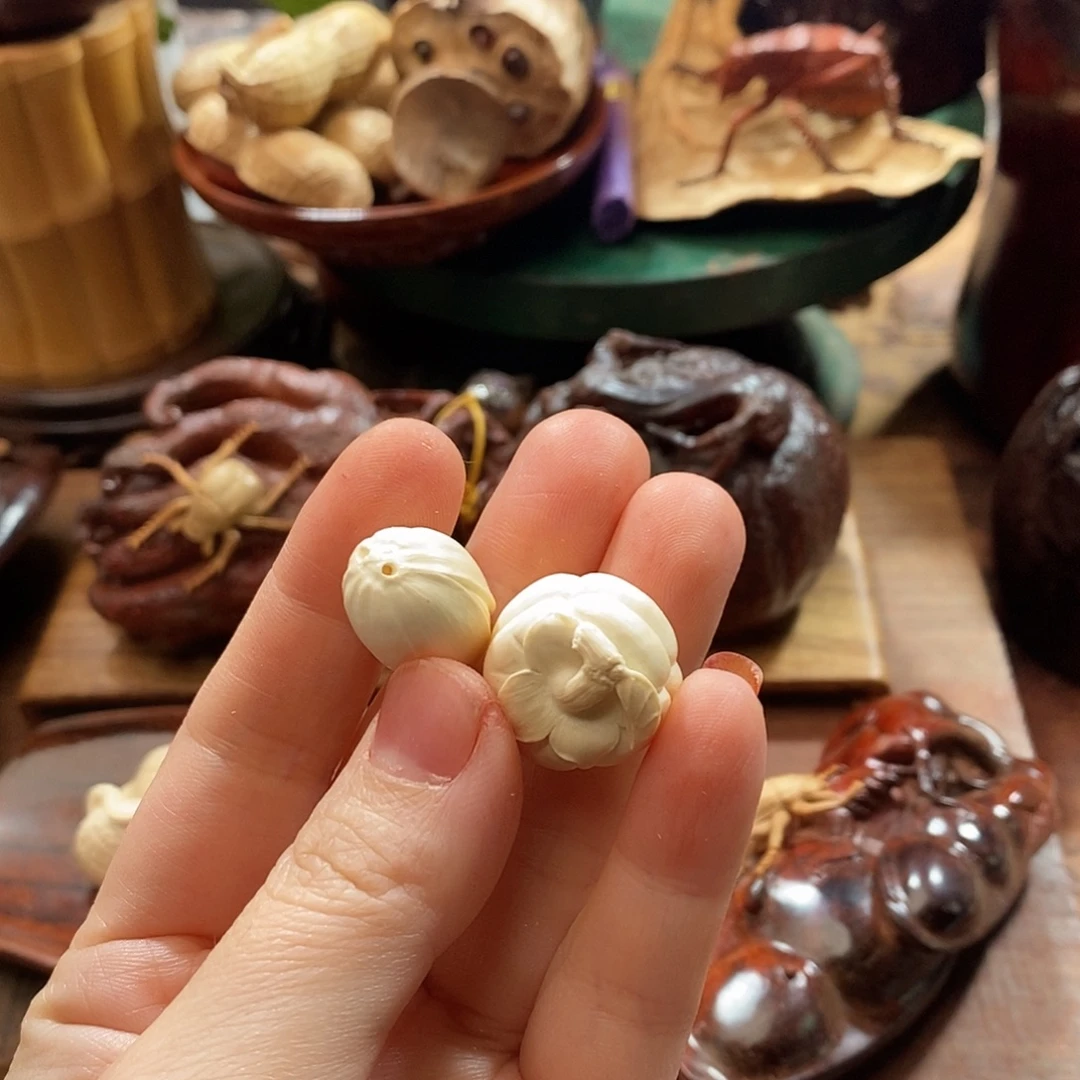 彧***康黄杨木纯手工开心果柿子