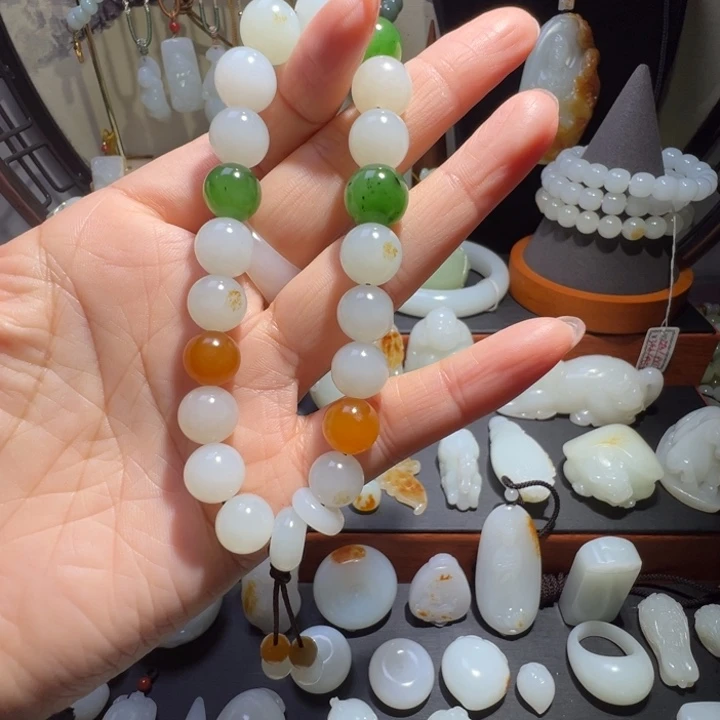 和田玉未镶嵌手链