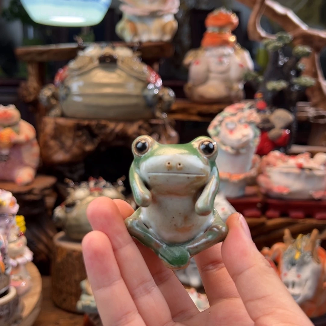 手***╮小镇青花每日有新品