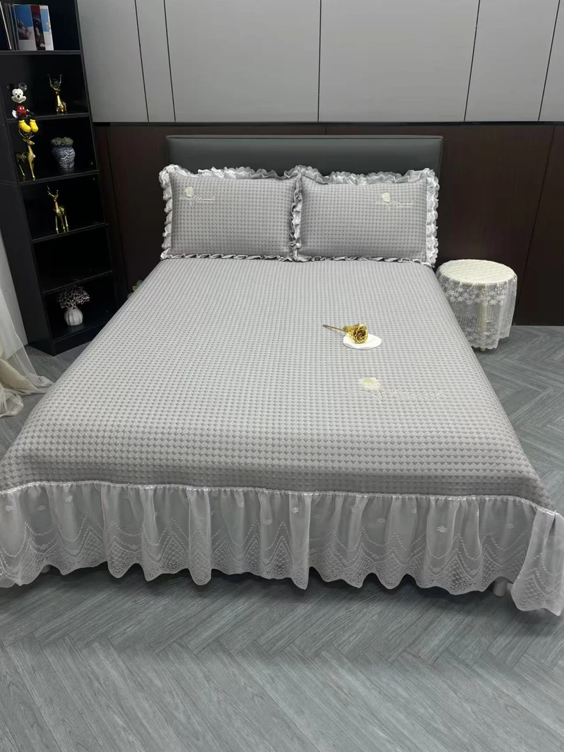 冰豆豆凉席三件套 凉席床盖花边冰丝床裙三件套 绣花100%冰丝软席