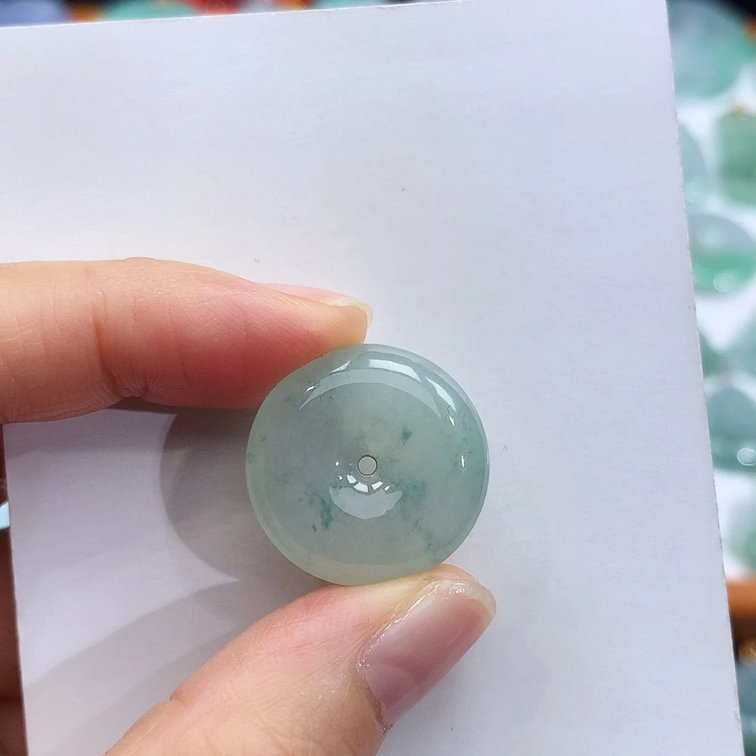 翡翠未镶嵌颈饰翡翠吊坠