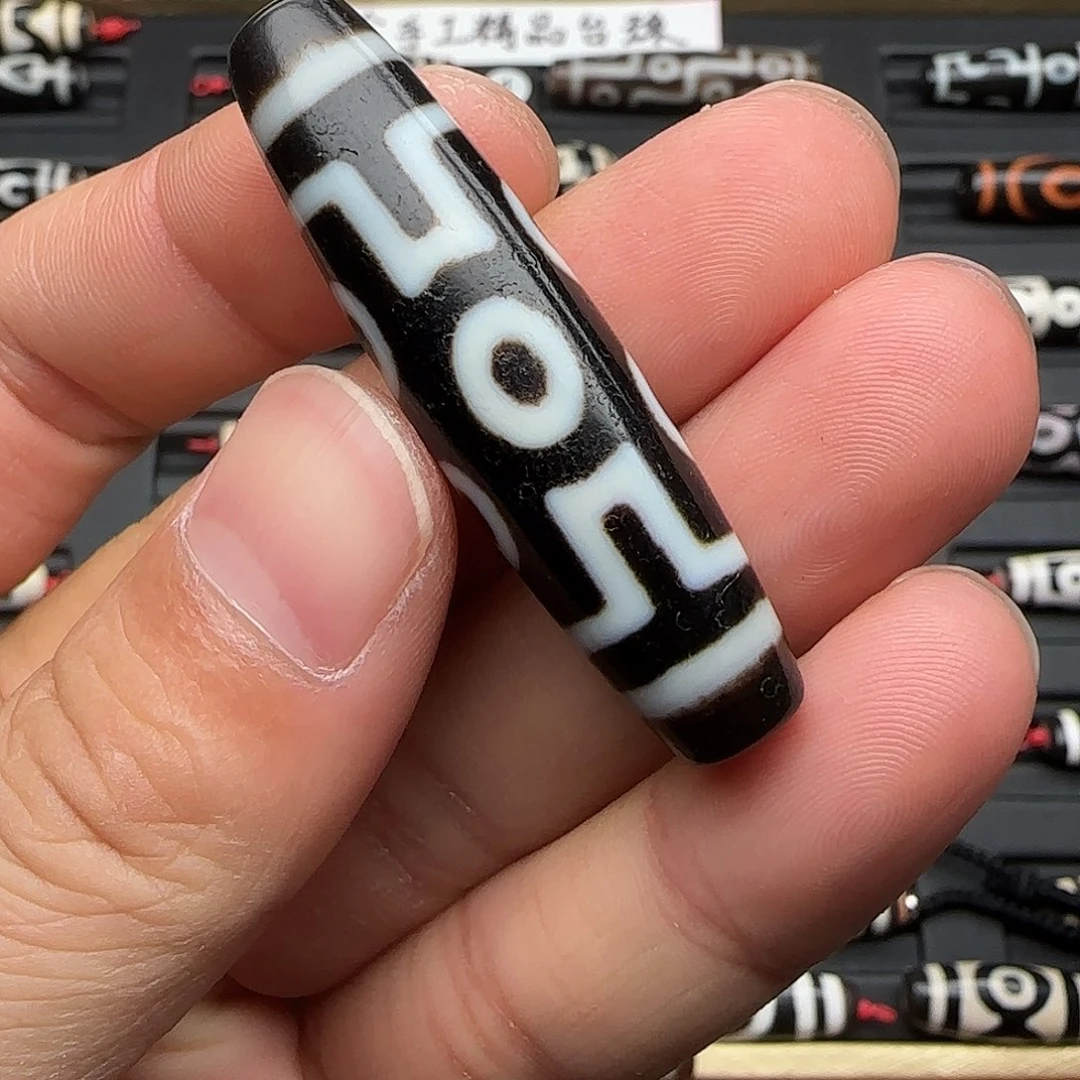 玛瑙/玉髓颈饰未镶嵌山*