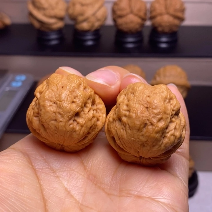 文玩核桃把件玉龙金蟾20