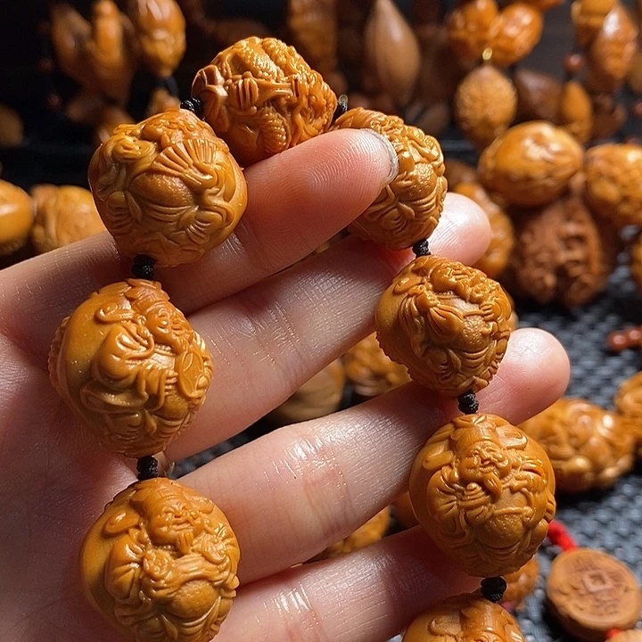 吊坠橄榄核龙财神