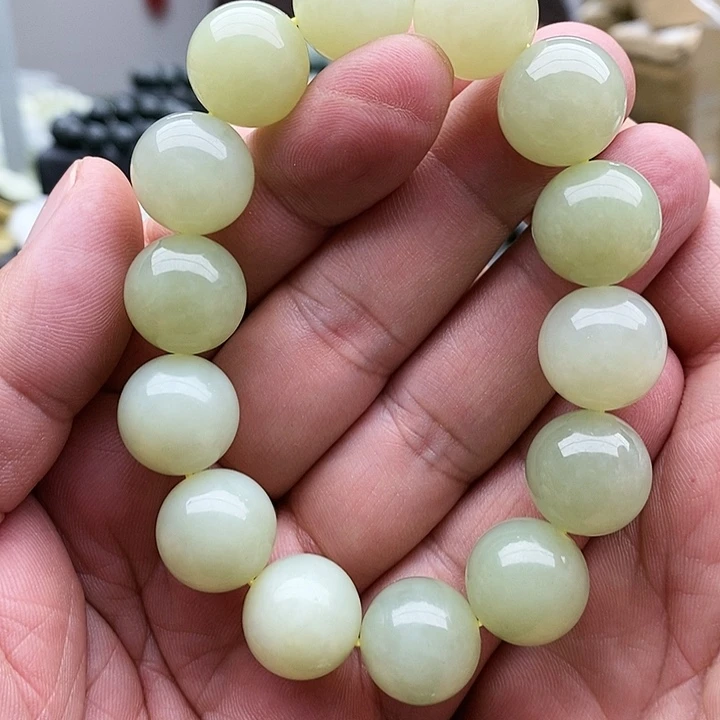 【闪购商品】未镶嵌手链和田玉16浅黄口