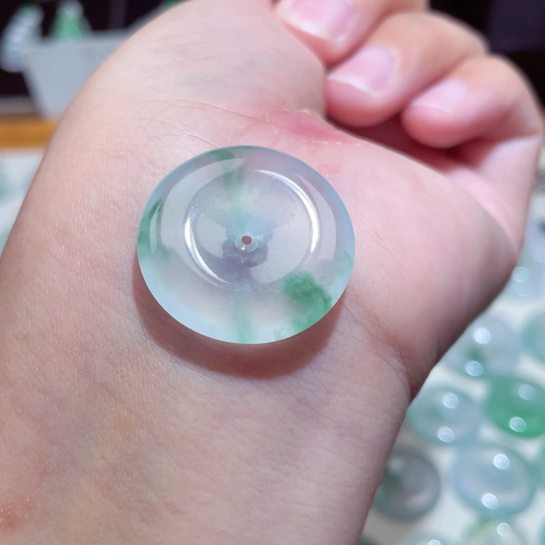 颈饰未镶嵌翡翠扣子