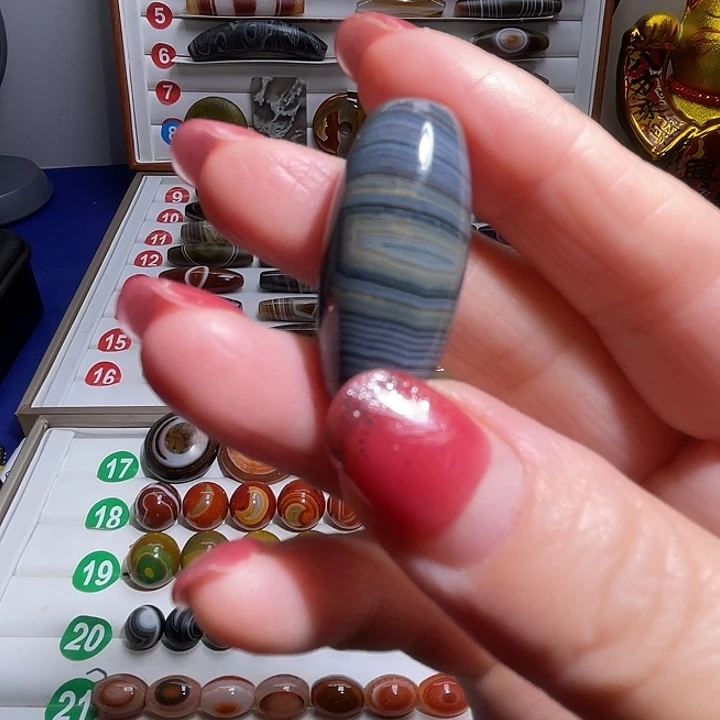 R***l玛瑙未镶嵌吊坠玛瑙吊坠