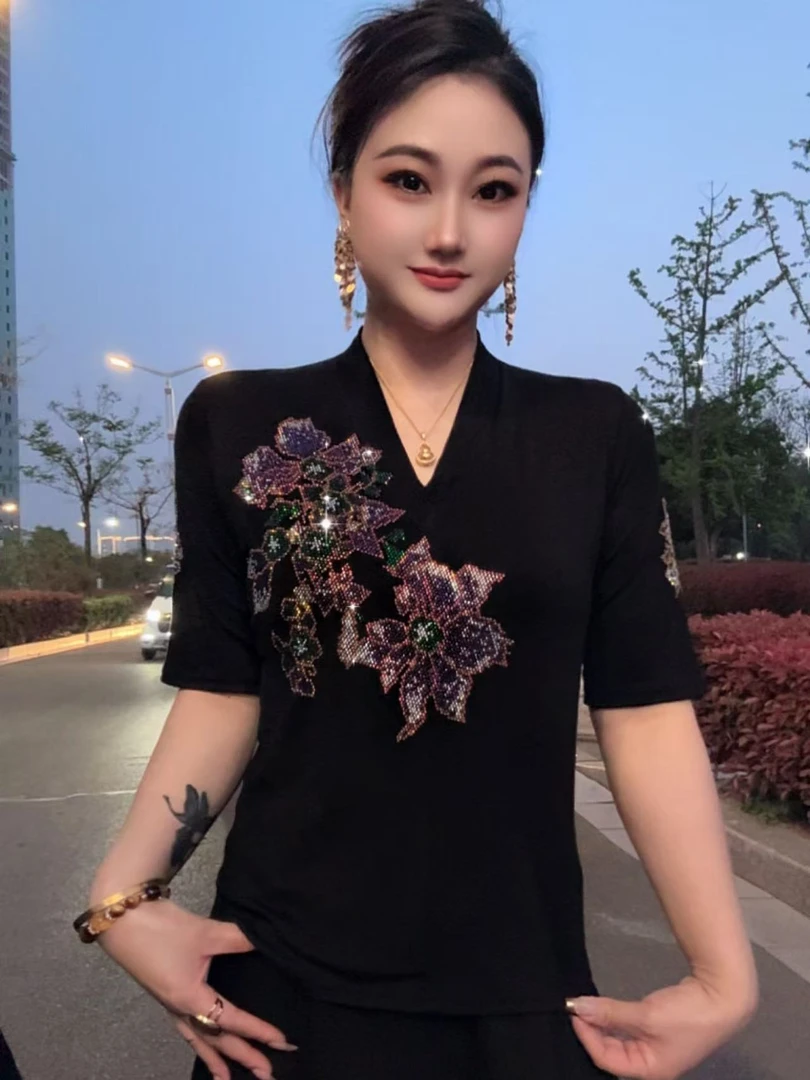 【爆款V领雪莲#】夏季精梳棉短袖T烫钻欧货显瘦百搭上衣休闲打底衫