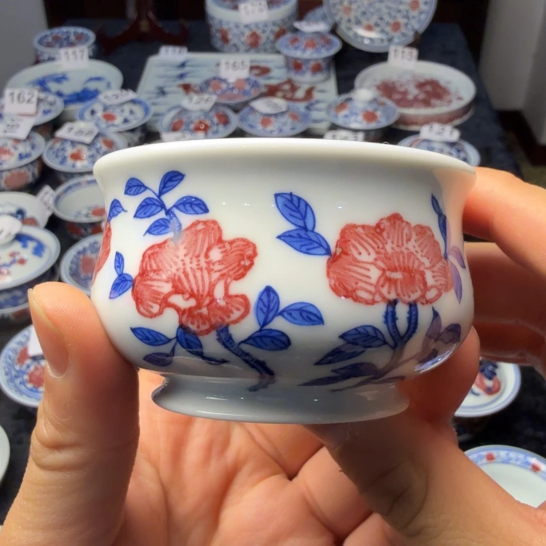 釉里红山茶花卢氏杯