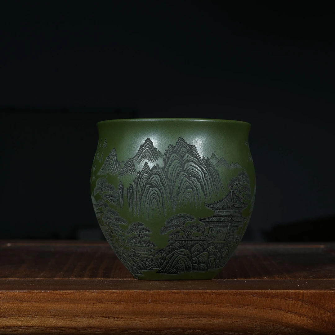 宜兴原矿绿泥刻绘山水紫砂手工主人杯容量150CC