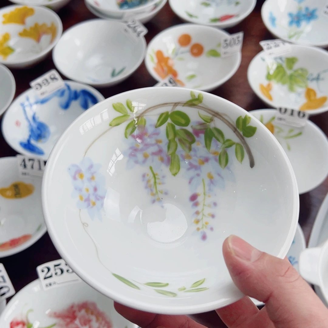 景德镇陶瓷手工手绘制作