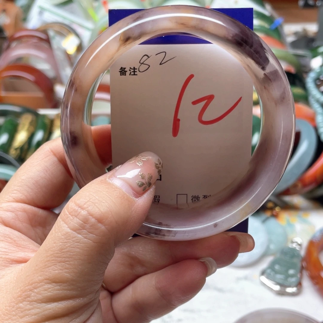 石英岩玉未镶嵌手镯