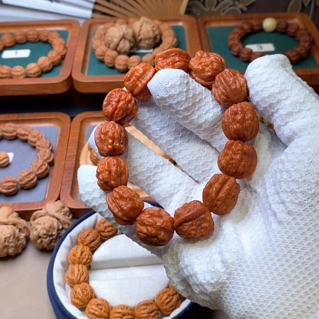 文玩核桃手串蛤蟆头