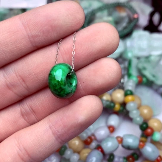 翡翠吊坠(不含链)未镶嵌