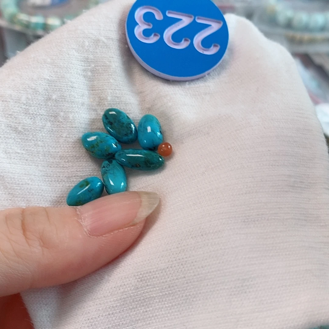南红玛瑙未镶嵌珠宝奇石