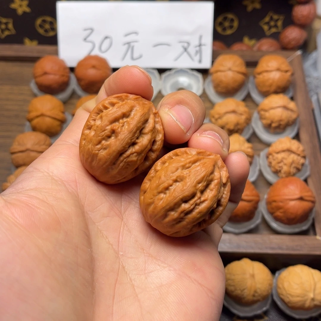 文玩核桃把件手捻