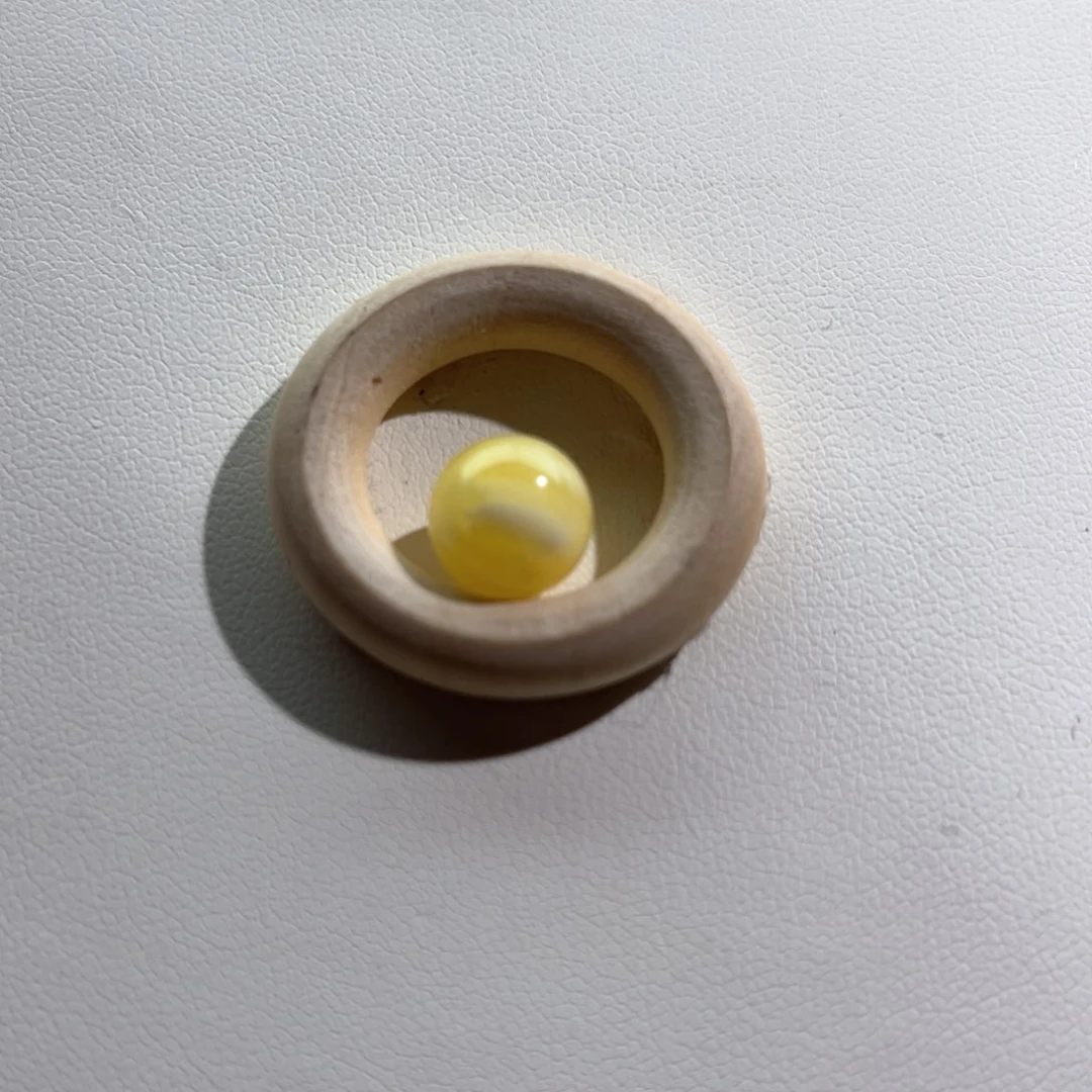 蜜蜡裸石未镶嵌九****x圆珠