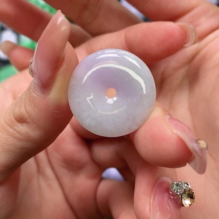 翡翠颈饰未镶嵌吊坠