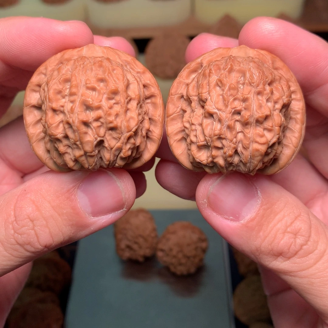 吊坠文玩核桃39原桩血麒麟全品