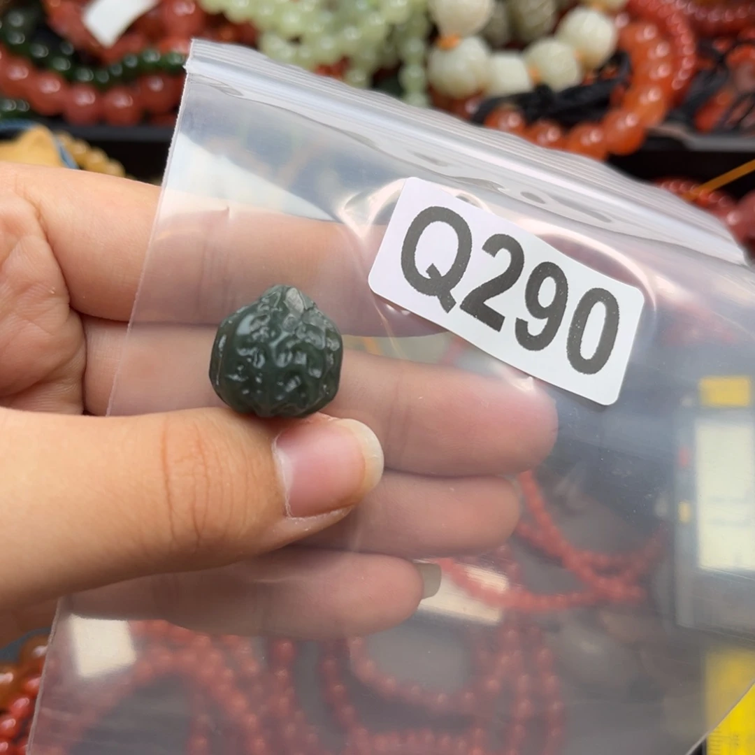 和田玉未镶嵌珠宝奇石