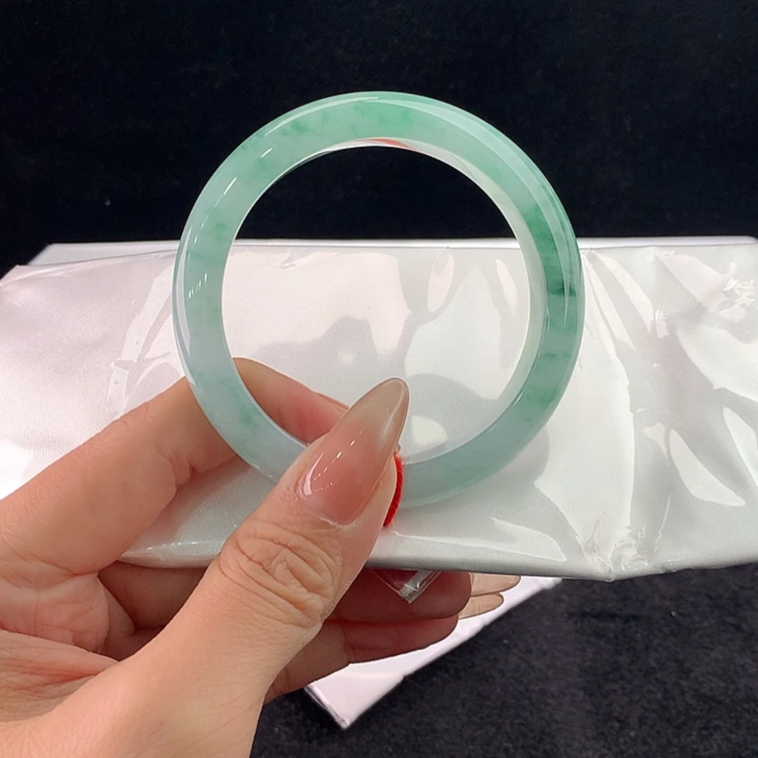 【闪购商品】未镶嵌手镯翡翠正56.6