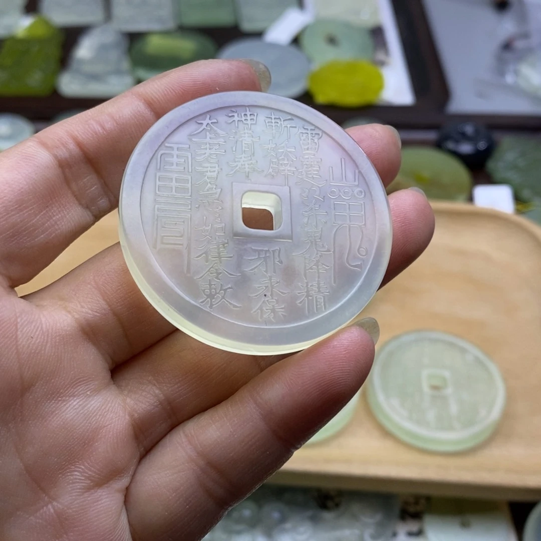 蛇纹石玉颈饰未镶嵌B***n颈饰