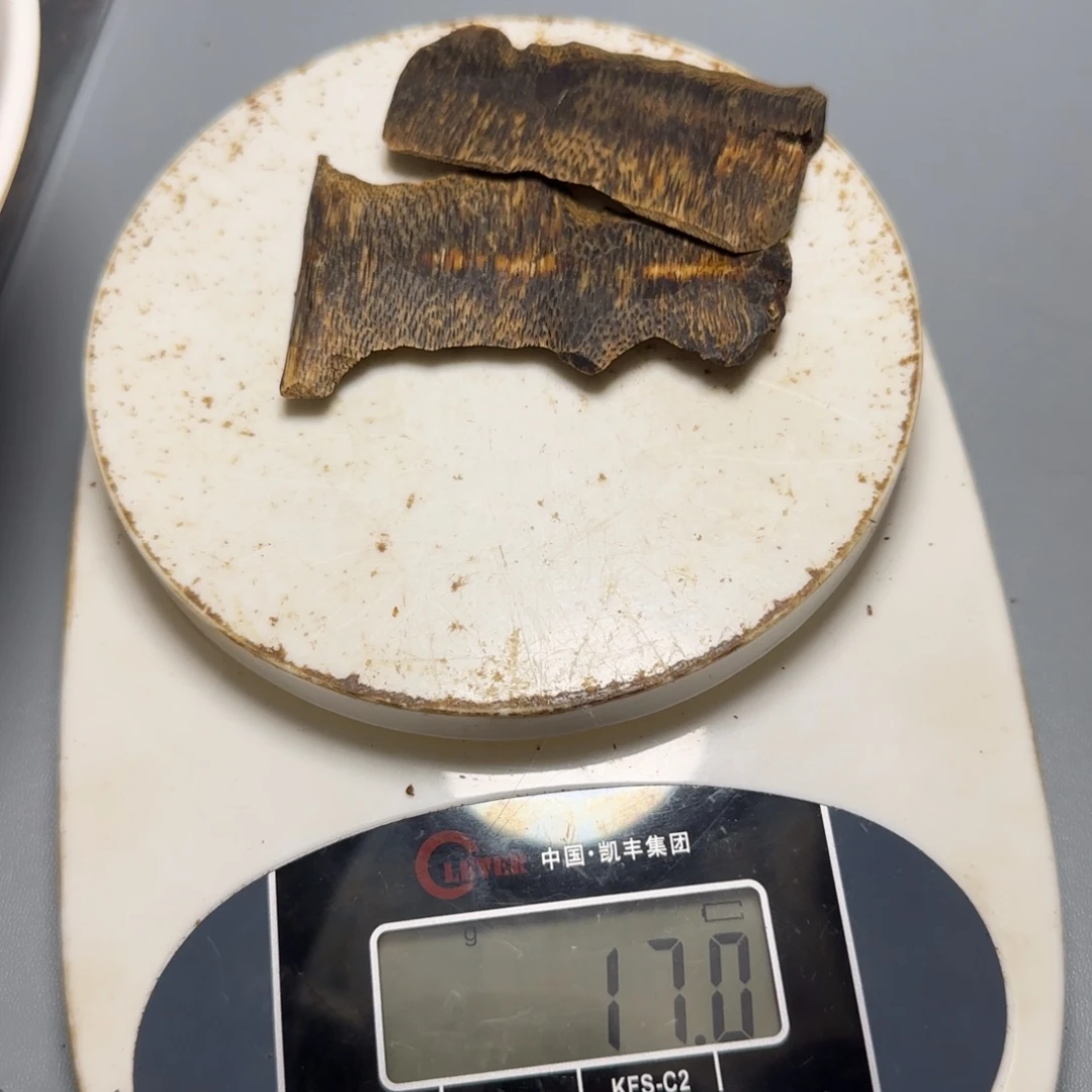 这****沉香碎屑沉香海南陆河高油块料17g