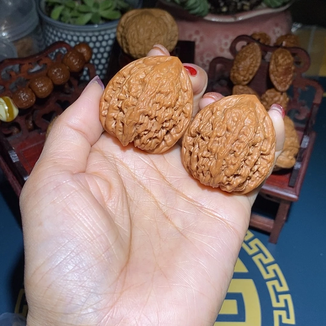 文玩核桃把件40虎头王