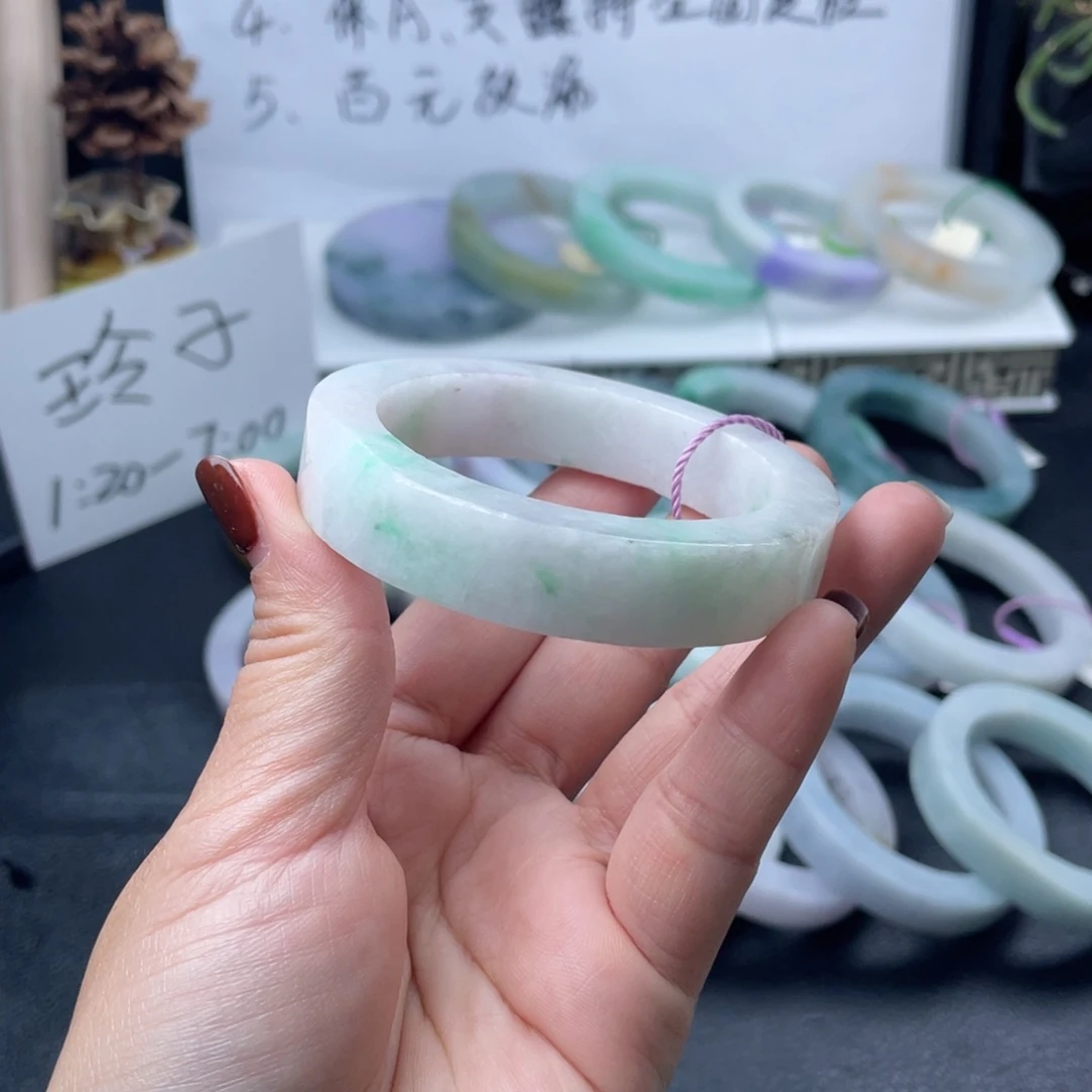 定制翡翠未镶嵌正圈手镯