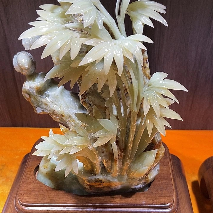蛇纹石玉（覆膜）合金珠宝奇石