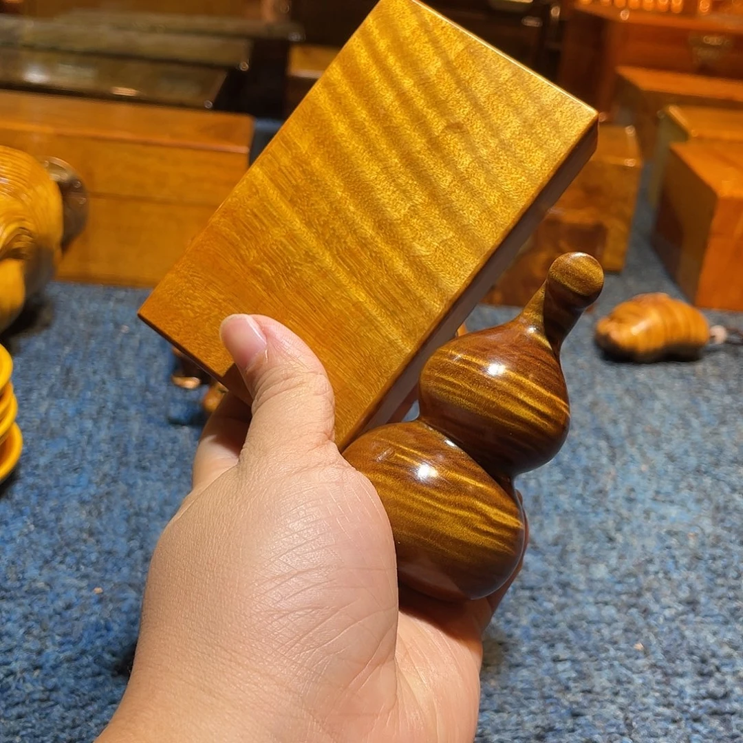 天***）木质类Sfghjutrerggvjkutfg