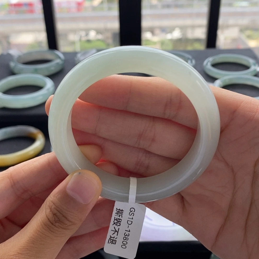 翡翠手镯未镶嵌栗*翡翠手镯