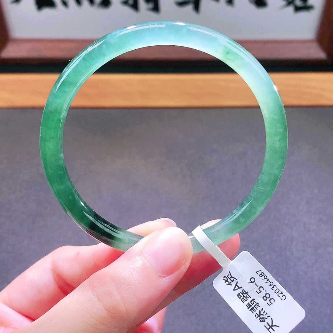 翡翠未镶嵌手镯天然翡翠