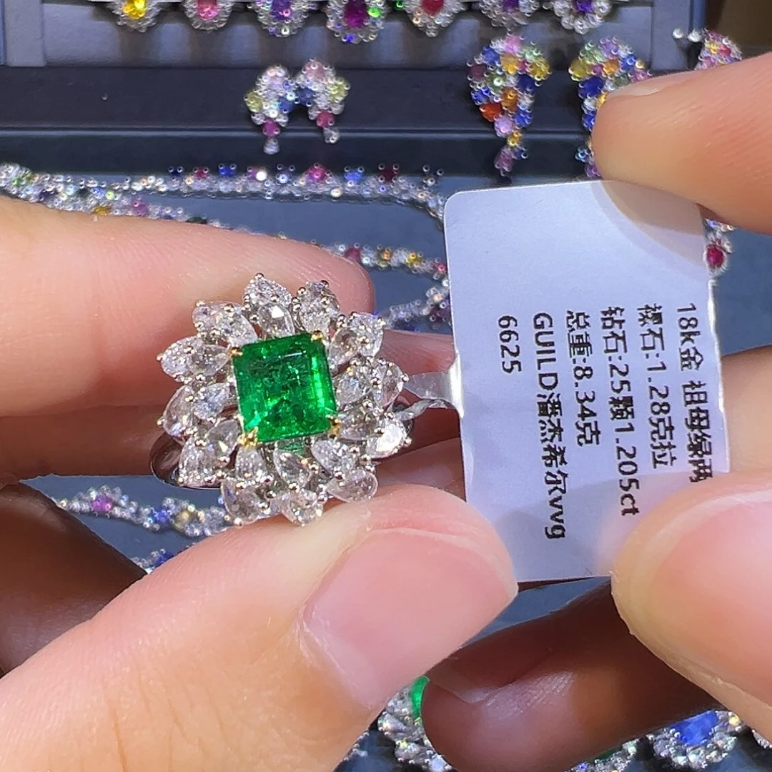 戒指18K金镶嵌祖母绿