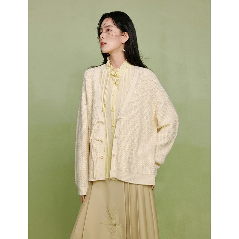 【欧若智性风】米雷系列丨秋季新中式V领毛衣外套盘扣宽松开衫