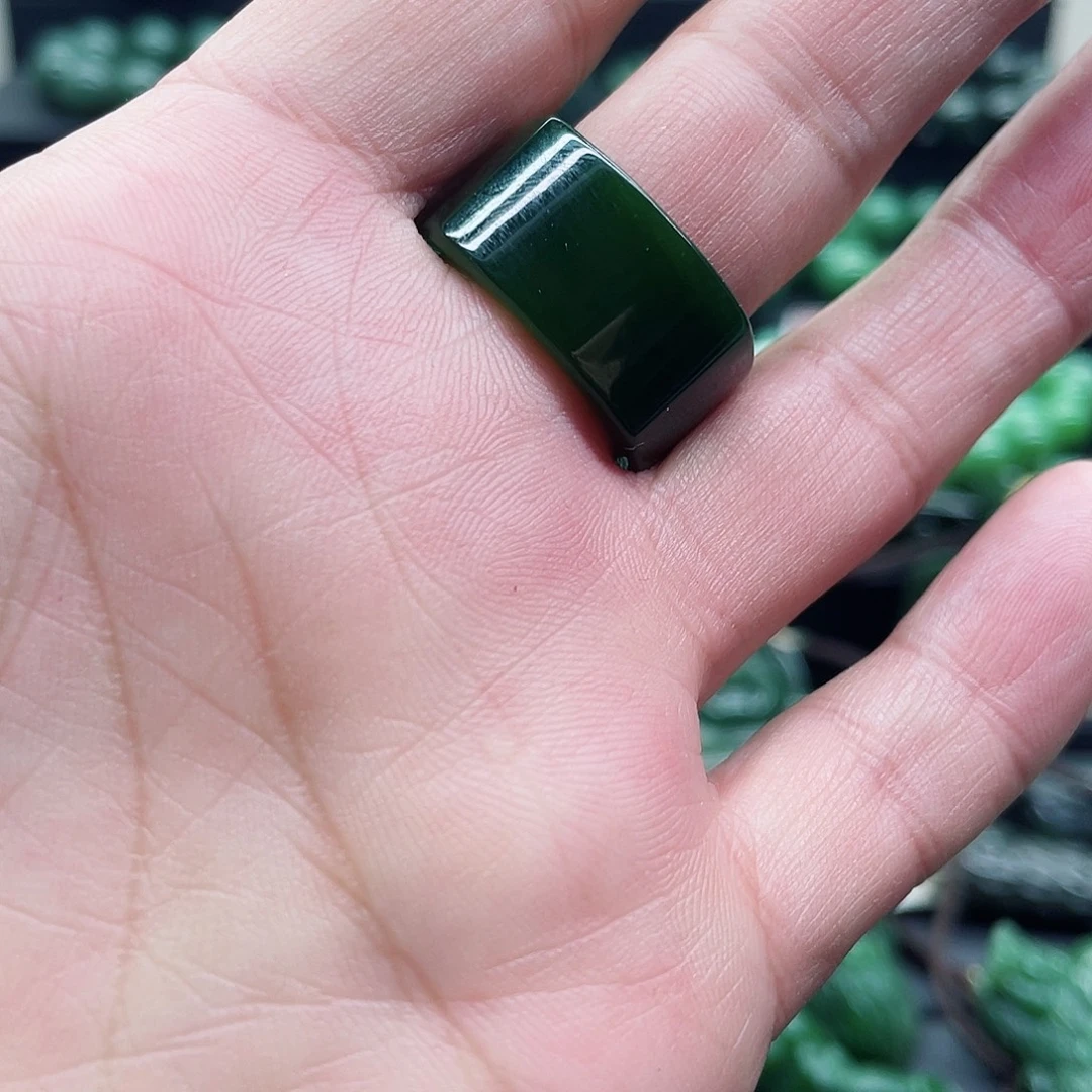 和田玉（碧玉）未镶嵌戒指