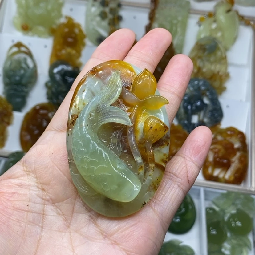 【闪购商品】未镶嵌蛇纹石玉颈饰浪***朵