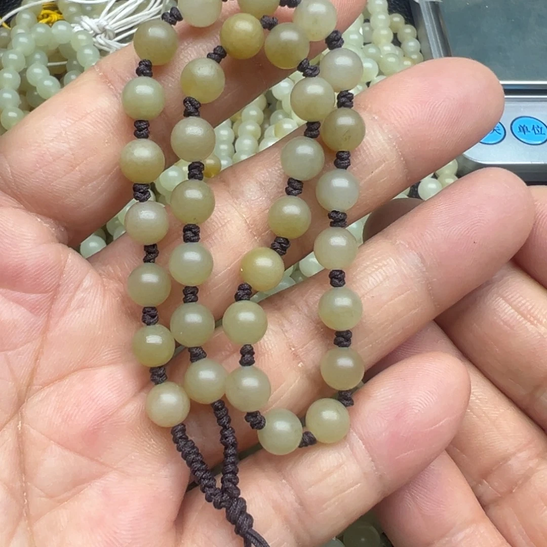 和田玉（糖玉）未镶嵌项圈