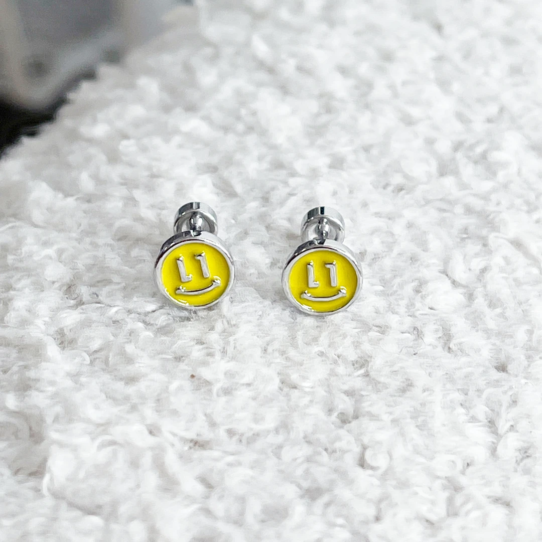 芽怼怼(高高) 螺旋耳钉 4101