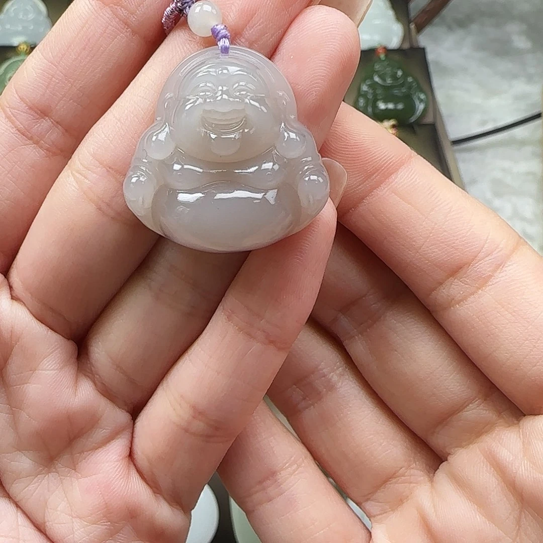 和田玉未镶嵌吊坠(赠链)