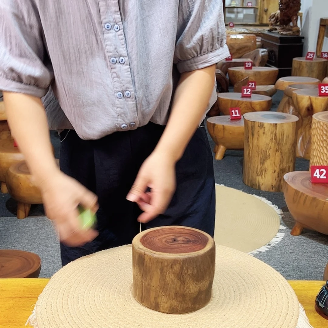 5 号香樟木尺寸：14-12-10cm
