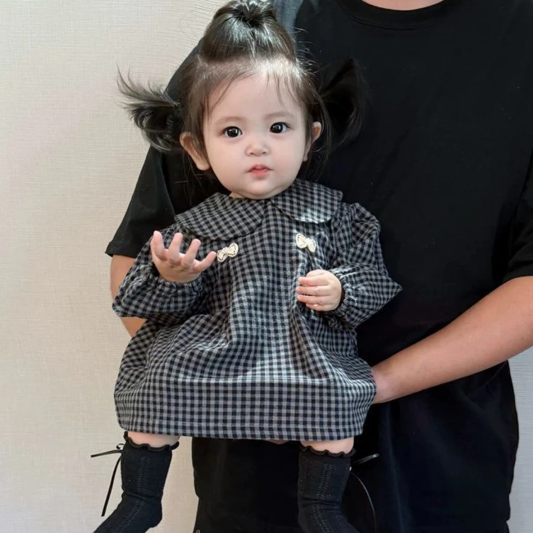 女宝宝连衣裙2025新款洋气格子裙韩系婴幼儿秋款公主裙高颜值