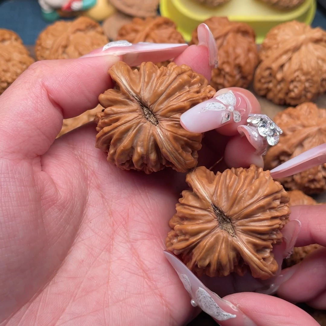 把件文玩核桃全品精配平谷楼42，大克重44