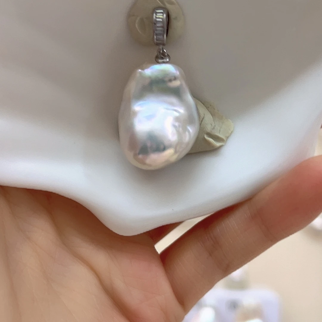 娜***里淡水珍珠未镶嵌颈饰