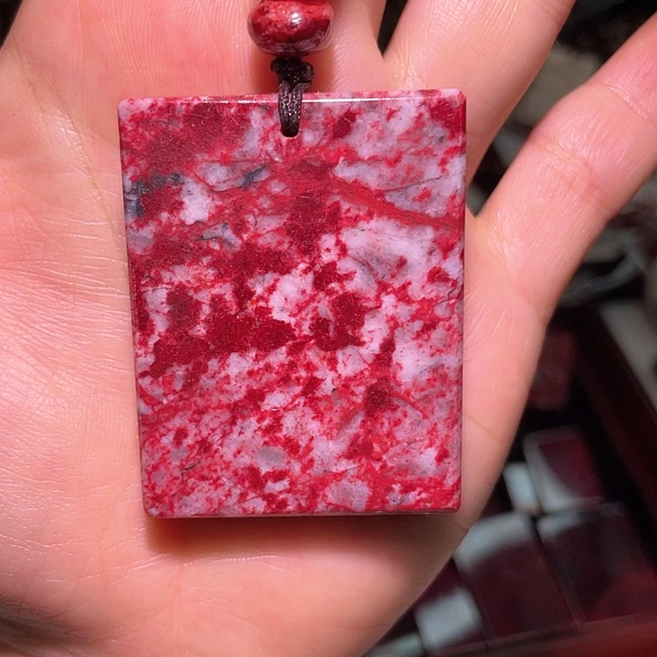 天然辰砂朱砂原石无事牌