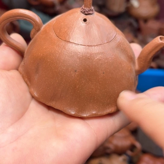 紫砂茶壶瑕疵……………………